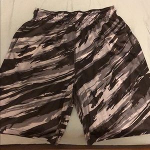 Black and gray Sleefs shorts with pockets